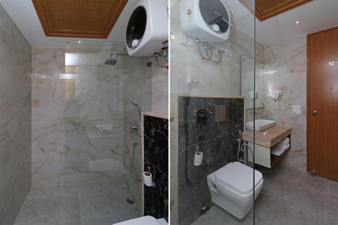 Capital O Hotel Star Inn Near Chhatarpur Metro Station Neu-Delhi Exterior foto
